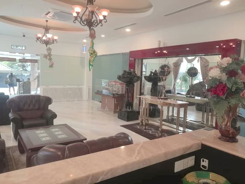 Kondominium untuk Dijual di Mei on The Madge (Vista Permai) - Khairil Anwar Sirajudin - Lobby - PropertyGuru.com.my