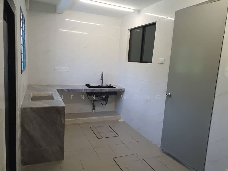 2-storey Terraced House for Rent in Bandar Botanic (Klang) - Jenny Wong - Kitchen - PropertyGuru.com.my
