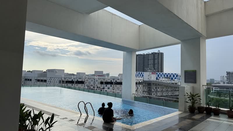 Servis Apartment untuk Disewa di Menara U2 - Thormy Goh - Pool - PropertyGuru.com.my