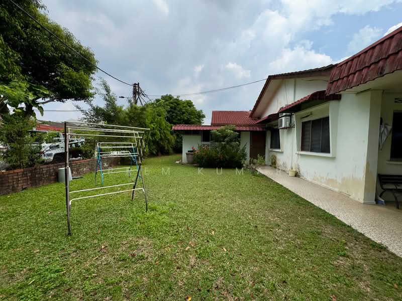 1-storey Terraced House for Sale in Seksyen 14 (Petaling Jaya) - Prem Kumar - Exterior - PropertyGuru.com.my