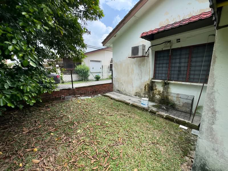 1-storey Terraced House for Sale in Seksyen 14 (Petaling Jaya) - Prem Kumar - Exterior - PropertyGuru.com.my