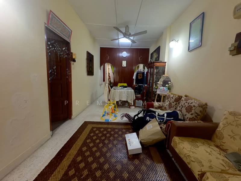1-storey Terraced House for Sale in Seksyen 14 (Petaling Jaya) - Prem Kumar - Living Room - PropertyGuru.com.my