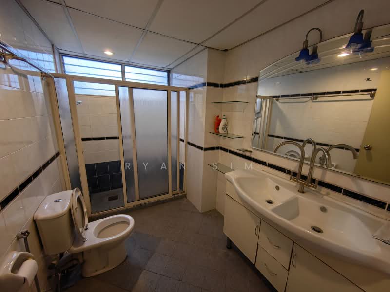 Condominium for Rent at Twin Towers - Ryan Sim - Bathroom - PropertyGuru.com.my