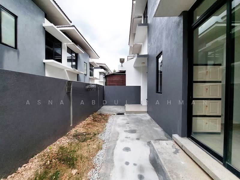 Semi-Detached House for Rent in Dengkil (Selangor) - Asna Abdul Rahman - PropertyGuru.com.my