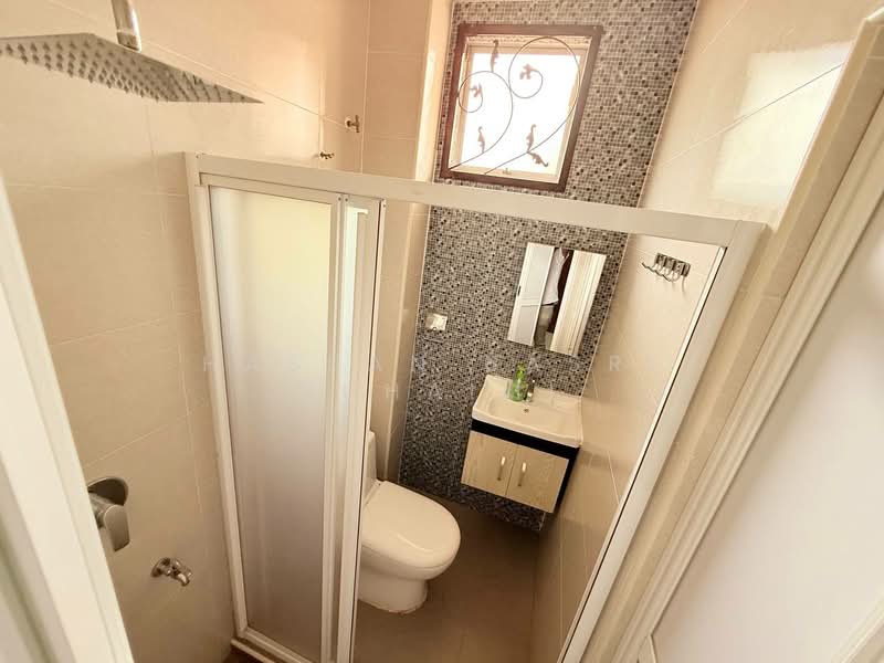 Terraced House for Sale in Kajang (Selangor) - Hassan Basri Suhaimi - Bathroom - PropertyGuru.com.my