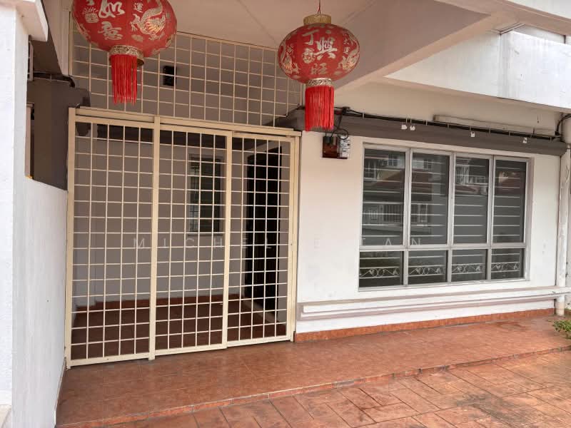 Rumah Teres untuk Dijual di Bandar Putra Permai (Seri Kembangan) - Michelle Tan - Exterior - PropertyGuru.com.my