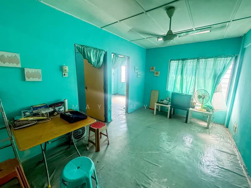 Pangsapuri untuk Dijual di Apartment Fiona - Maya Myra - Living Room - PropertyGuru.com.my