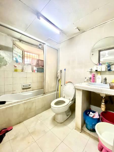 Apartment for Sale at Riverdale Park Apartments - Hazeman Omar - Bathroom - PropertyGuru.com.my