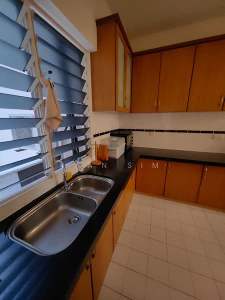 Condominium for Sale at Twin Towers - Ryan Sim - Kitchen - PropertyGuru.com.my