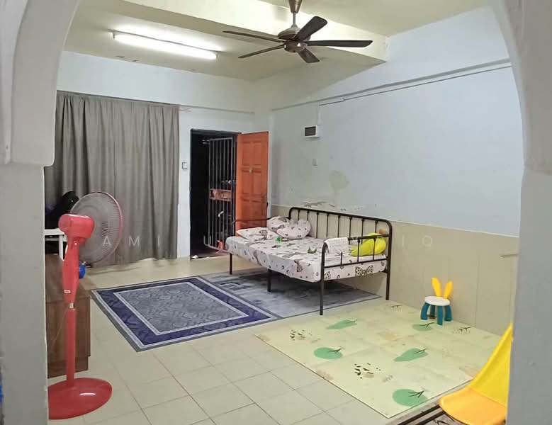 Rumah Flat untuk Dijual di Pangsapuri Mawar (Bandar Baru Klang) - Amirul Nasyriq - Bedroom - PropertyGuru.com.my