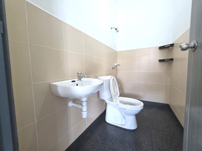 2.5-storey Terraced House for Sale in Kangkar Pulai (Skudai) - Kino Jaw - Bathroom - PropertyGuru.com.my