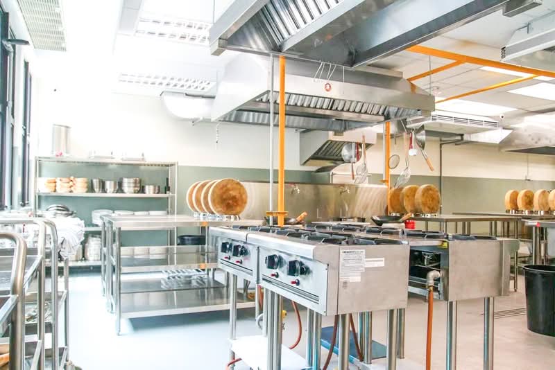 Kedai / Pejabat untuk Disewa di Subang Jaya (Selangor) - Peggy Lim - Kitchen - PropertyGuru.com.my