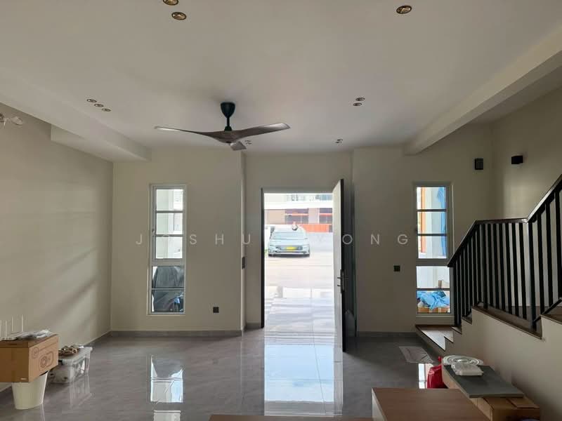 2-storey Terraced House for Sale in Semenyih (Selangor) - Joshua Yong - Living Room - PropertyGuru.com.my
