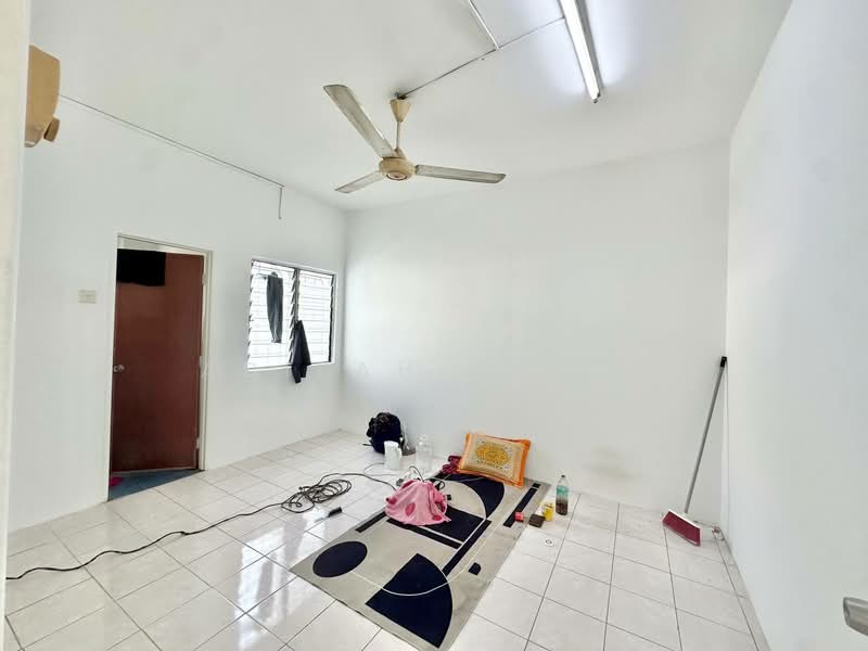 2-storey Terraced House for Sale in Saujana Damansara (Damansara Damai) - Adibah Salim - Interior - PropertyGuru.com.my