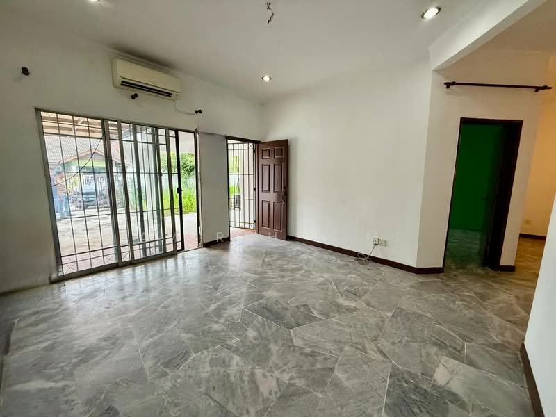 Terraced House for Sale in Rawang (Selangor) - Amirah Azmi - PropertyGuru.com.my