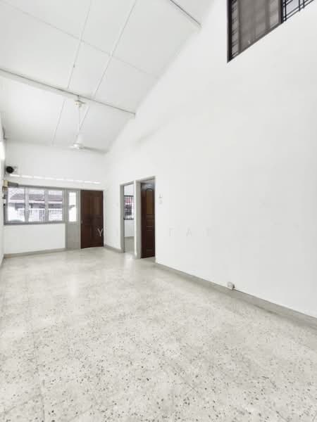 Rumah Teres 1 Tingkat untuk Dijual di Taman Sri Tebrau (Johor Bahru) - Yik Tat - PropertyGuru.com.my