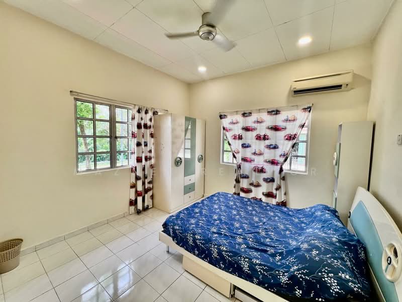 Bungalow for Rent in Kasturi Heights (Nilai) - Maznee Realtor - Bedroom - PropertyGuru.com.my