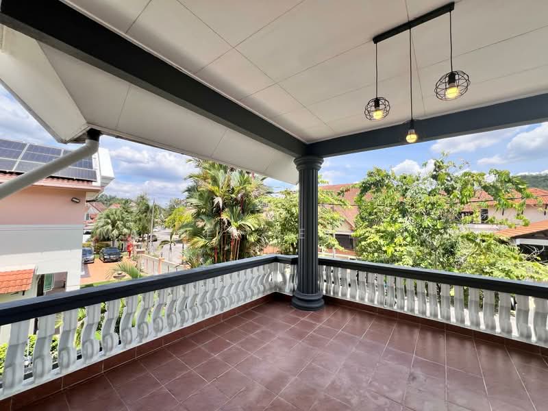 Bungalow for Rent in Kasturi Heights (Nilai) - Maznee Realtor - Balcony - PropertyGuru.com.my