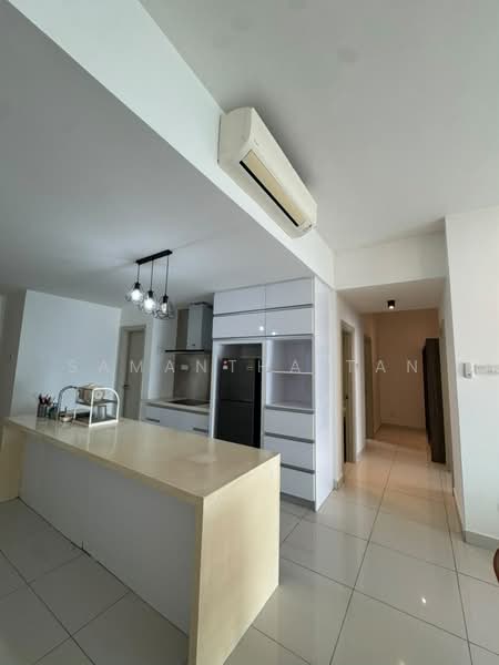 Servis Apartment untuk Disewa di Southkey Mosaic - Samantha Tan - Kitchen - PropertyGuru.com.my