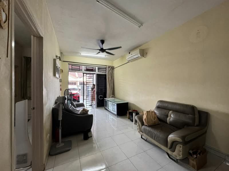 1-storey Terraced House for Sale in Johor Bahru (Johor) - Bosco Eng - Living Room - PropertyGuru.com.my