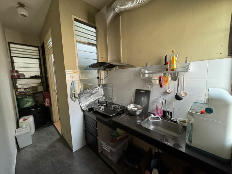 1-storey Terraced House for Sale in Johor Bahru (Johor) - Bosco Eng - Kitchen - PropertyGuru.com.my