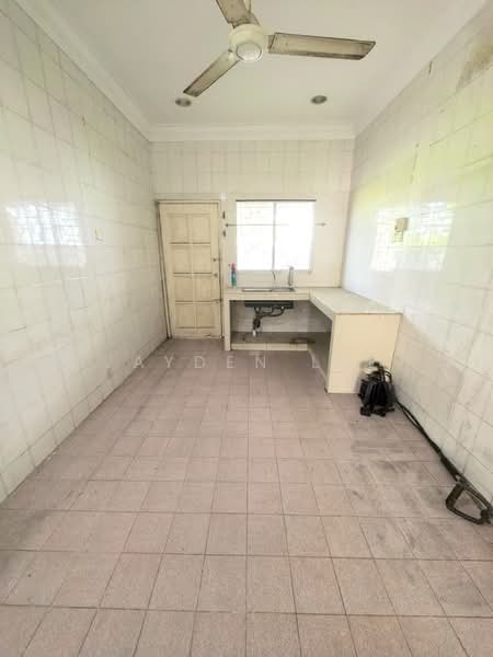 2-storey Terraced House for Sale in Taman Sri Mewah (Klang) - Jayden Lee - Kitchen - PropertyGuru.com.my