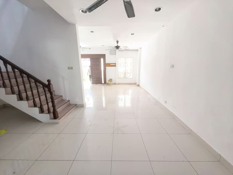 2-storey Terraced House for Sale in Taman Sri Mewah (Klang) - Jayden Lee - Living Room - PropertyGuru.com.my