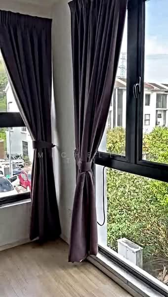 Terraced House for Sale in Taman Puncak Jalil (Seri Kembangan) - Michelle Tan - Balcony - PropertyGuru.com.my