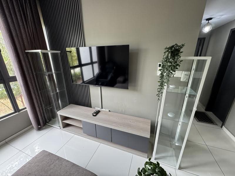 Kediaman Servis untuk Disewa di GAIA Residences - Chris See - Living Room - PropertyGuru.com.my