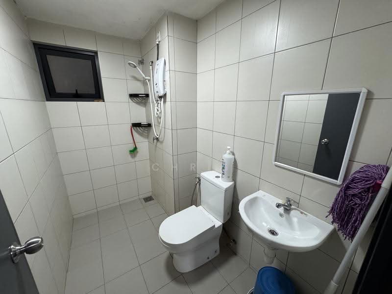 Kediaman Servis untuk Disewa di GAIA Residences - Chris See - Bathroom - PropertyGuru.com.my