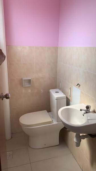 Rumah Teres 2-Tingkat untuk Disewa di Seri Kembangan (Selangor) - Iris Yap - Bathroom - PropertyGuru.com.my