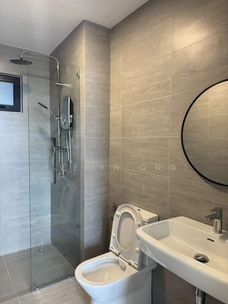 Servis Apartment untuk Disewa di Residensi Ava @ Kiara Bay - Evelyn Ong - Bathroom - PropertyGuru.com.my