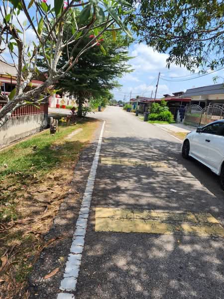 1-storey Terraced House for Sale in Taman Berlian (Yong Peng) - Celine Chai - Exterior - PropertyGuru.com.my