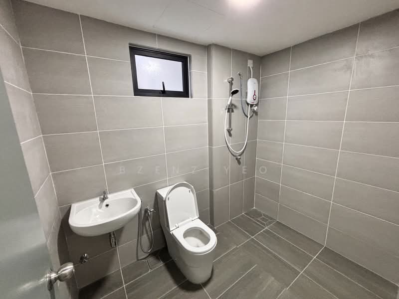 Servis Apartment untuk Disewa di Parkland Residence - Bzenz Yeo - Bathroom - PropertyGuru.com.my