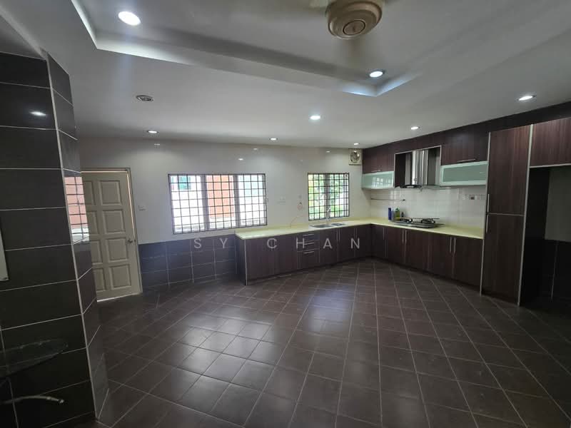 Terraced House for Rent in Putra Heights (Subang Jaya) - SY Chan - Kitchen - PropertyGuru.com.my
