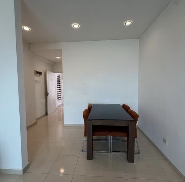 Apartment for Sale at Idaman Iris - Queenie Goon - Corridor - PropertyGuru.com.my