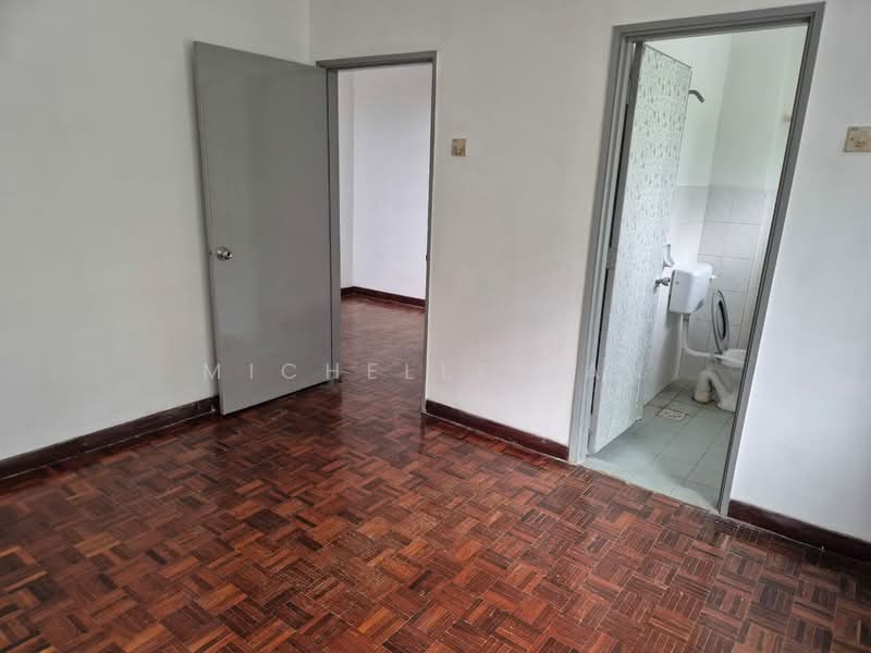Rumah Teres 2 Tingkat untuk Dijual di Bandar Putra Permai (Seri Kembangan) - Michelle Tan - PropertyGuru.com.my