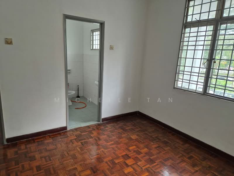 Rumah Teres 2 Tingkat untuk Dijual di Bandar Putra Permai (Seri Kembangan) - Michelle Tan - PropertyGuru.com.my