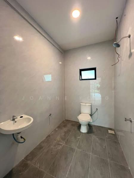 Semi-Detached House for Sale in Johor Bahru (Johor) - Joanne Yong - Bathroom - PropertyGuru.com.my