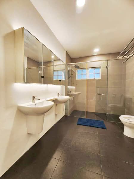 Bungalow for Sale in Leisure Farm (Gelang Patah) - Heston Lai - Bathroom - PropertyGuru.com.my