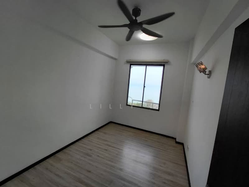 Condominium for Sale at Marina Tower (Ratu Mutiara) - Lilly . - Interior - PropertyGuru.com.my