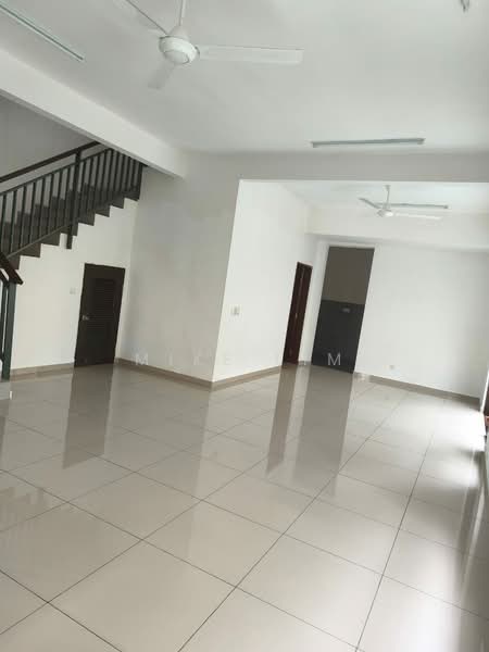 Cluster House for Sale in Setia Ecohill (Semenyih) - Mike Lim - Living Room - PropertyGuru.com.my