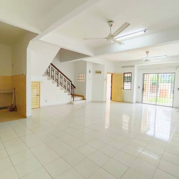 2-storey Terraced House for Sale in Taman Kajang Perdana (Kajang) - Celestine Ting - Living Room - PropertyGuru.com.my