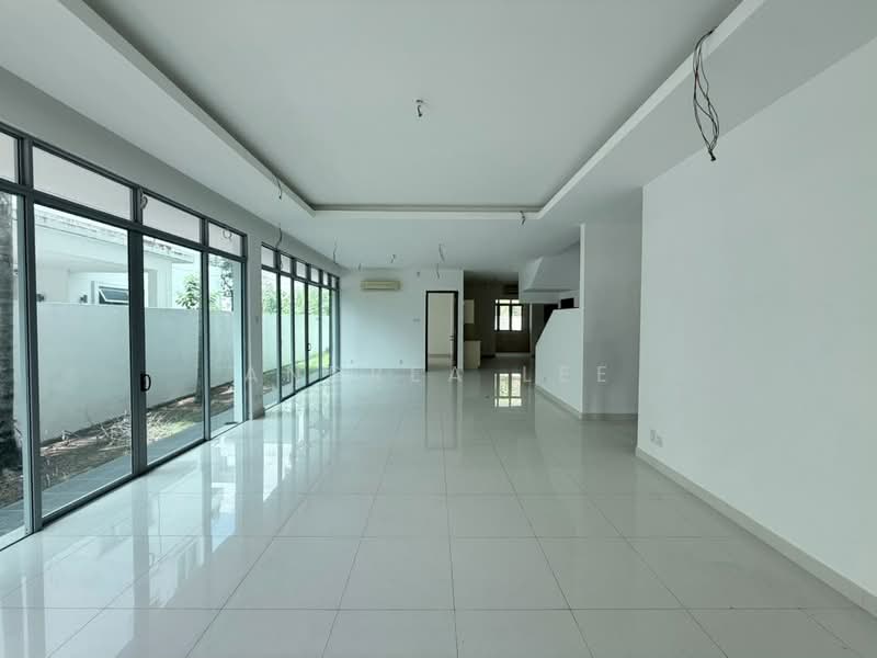Rumah Berkembar untuk Dijual di George Town (Penang) - Andrea Lee - Living Room - PropertyGuru.com.my