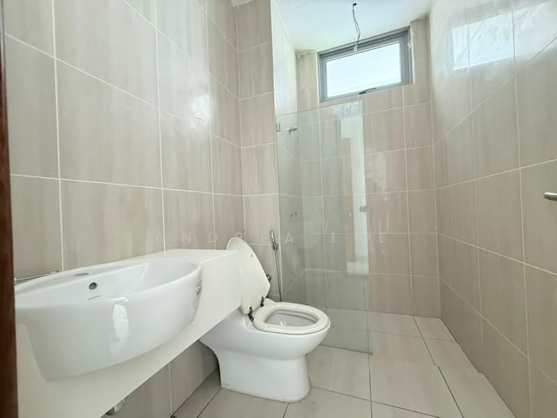 Rumah Berkembar untuk Dijual di George Town (Penang) - Andrea Lee - Bathroom - PropertyGuru.com.my