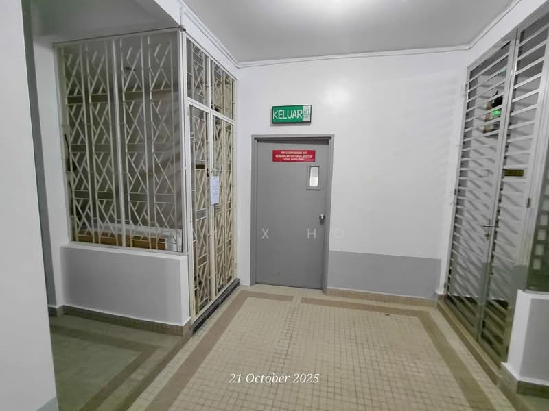 Kondominium untuk Dijual di Sri York Condominium - Alex Ho - Entrance - PropertyGuru.com.my