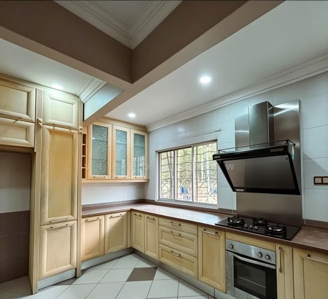 2-storey Terraced House for Sale in Seksyen 11 (Kota Damansara) - Victor Liew - Kitchen - PropertyGuru.com.my