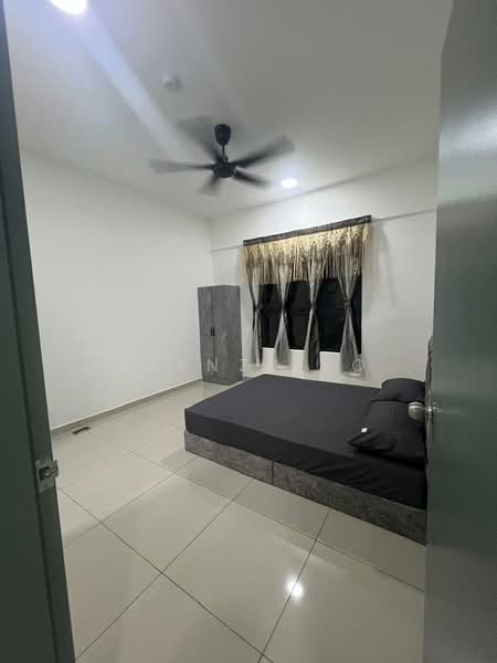 Servis Apartment untuk Disewa di Parkland Residence - Bzenz Yeo - Masteroom - PropertyGuru.com.my