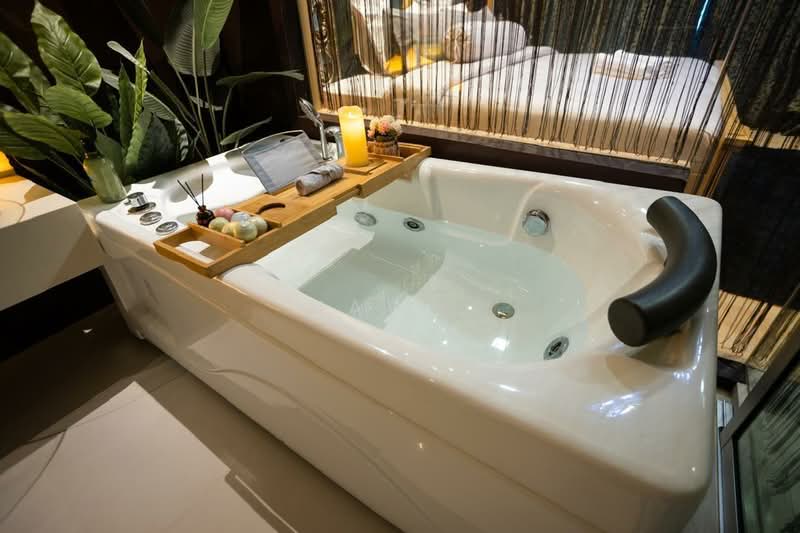 Servis Apartment untuk Disewa di Pertama Residency - Haw . - Bathroom - PropertyGuru.com.my