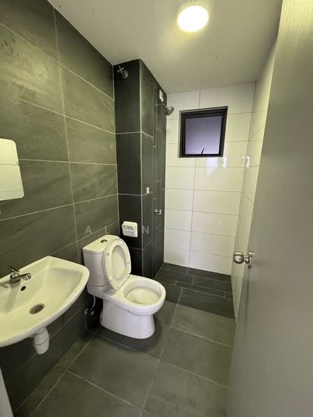 Servis Apartment untuk Dijual di Traders Garden @ Cheras Selatan - Alan Lee - Bathroom - PropertyGuru.com.my